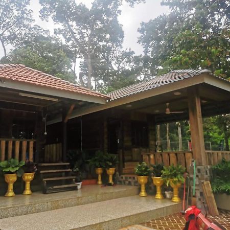 Homestay Dusun Ana Balun Slim River Exteriér fotografie