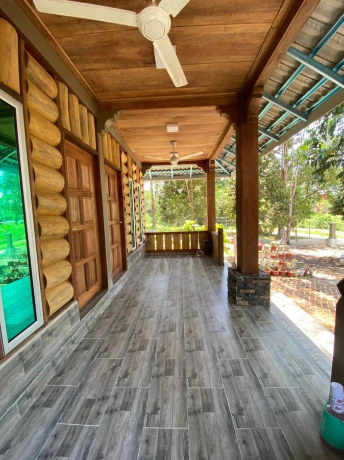 Homestay Dusun Ana Balun Slim River Exteriér fotografie